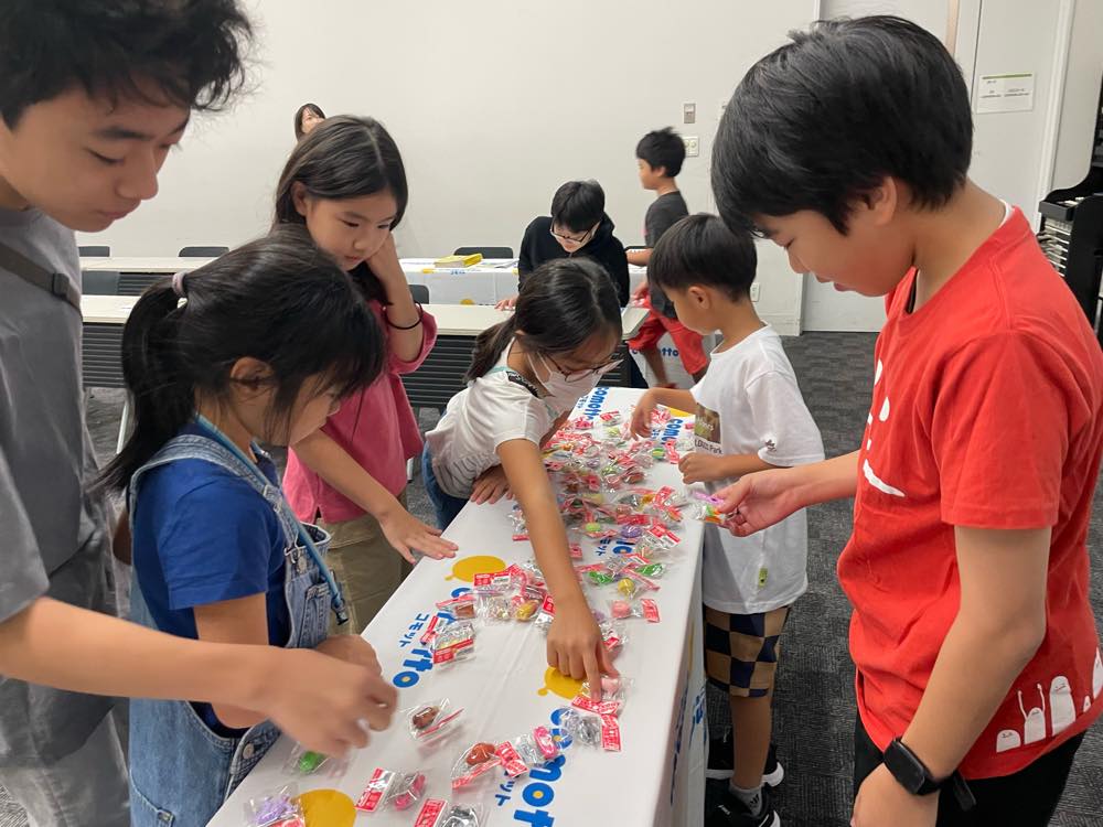 消しゴムを手に入れた子どもたちの喜びと感想